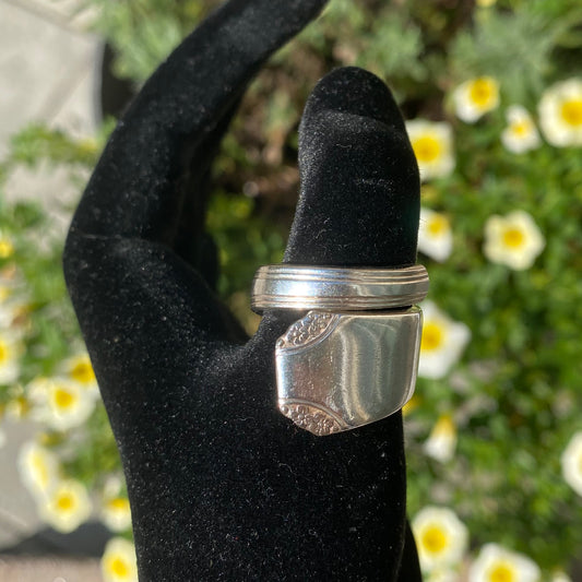 Ornate Spoon Ring/Daisy