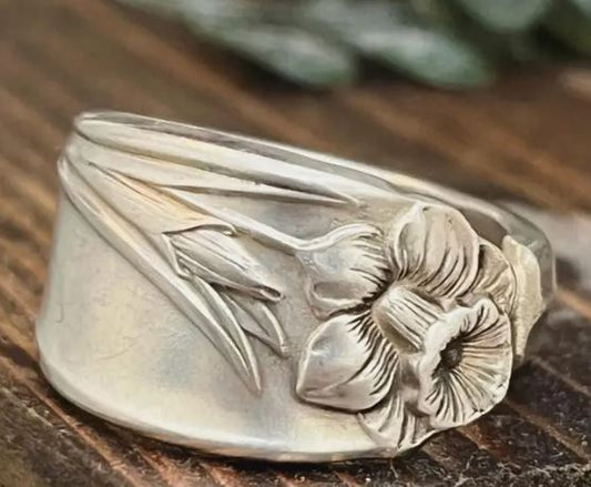 Daffodil Spoon Ring